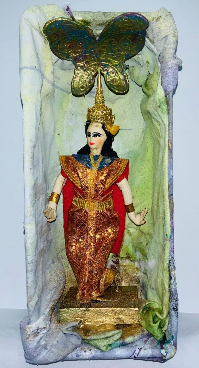 Gail Baxter Cohen - Polynesian Princess with Three Paintings